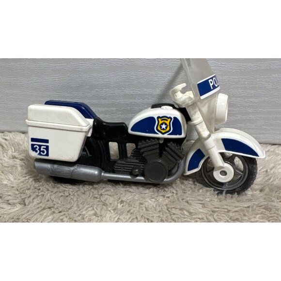 Playmobil Police Station Set Lot With People Car & Accessories Imaginative Play - Picture 15 of 16